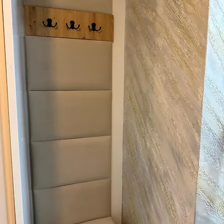 Royal Jacuzzi Apartment